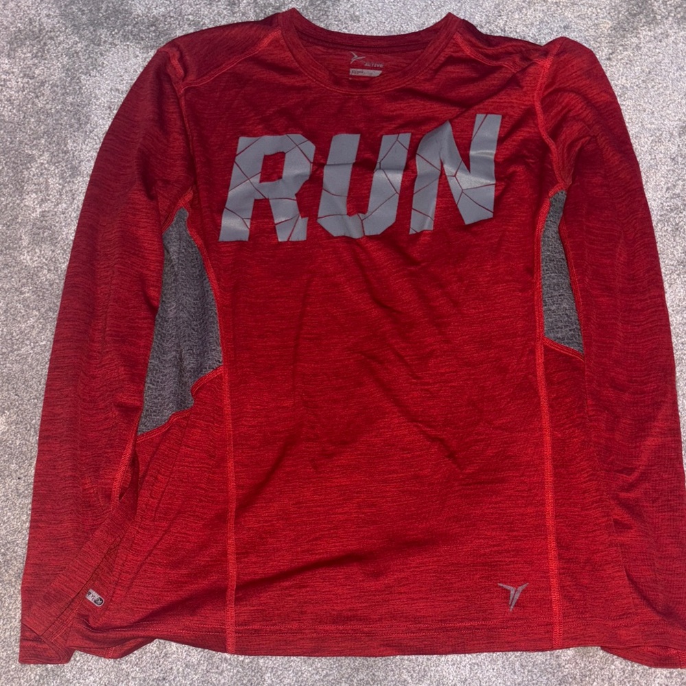 Old Navy Red and Gray Long Sleeve Men's Tee